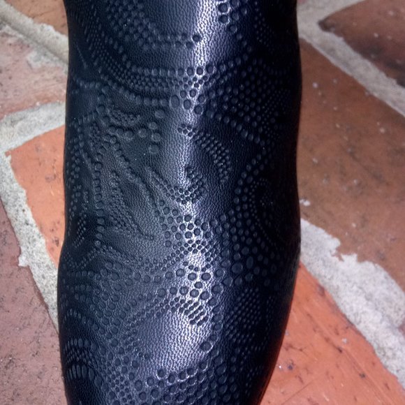 Easy Street, Black Embellished Clog, 9.5 W - Picture 3 of 3